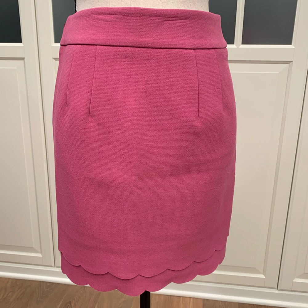 LOFT Pencil skirt with double scalloped hem
